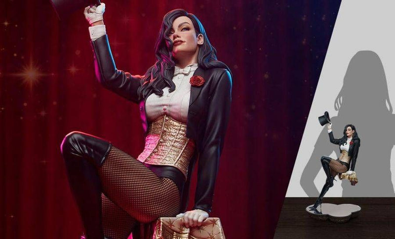 DC Comics - Zatanna Premium Format Statue
