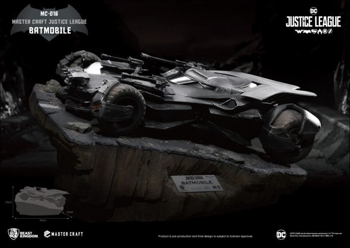 Beast Kingdom - Master Craft Justice League Batmobile