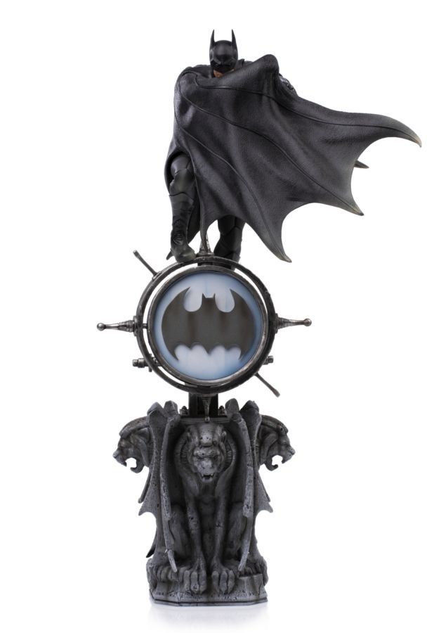Batman Returns - Batman Deluxe 1:10 Scale Statue