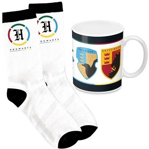 Harry Potter - Hogwarts Coffee Mug and Sock Gift Pack