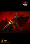 The Batman - Batman Deluxe 1:6 Scale Action Figure