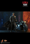 The Batman - Batman Deluxe 1:6 Scale Action Figure