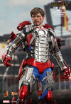 Iron Man 2 - Tony Stark Mark V Suit Up Deluxe 1:6 Scale 12