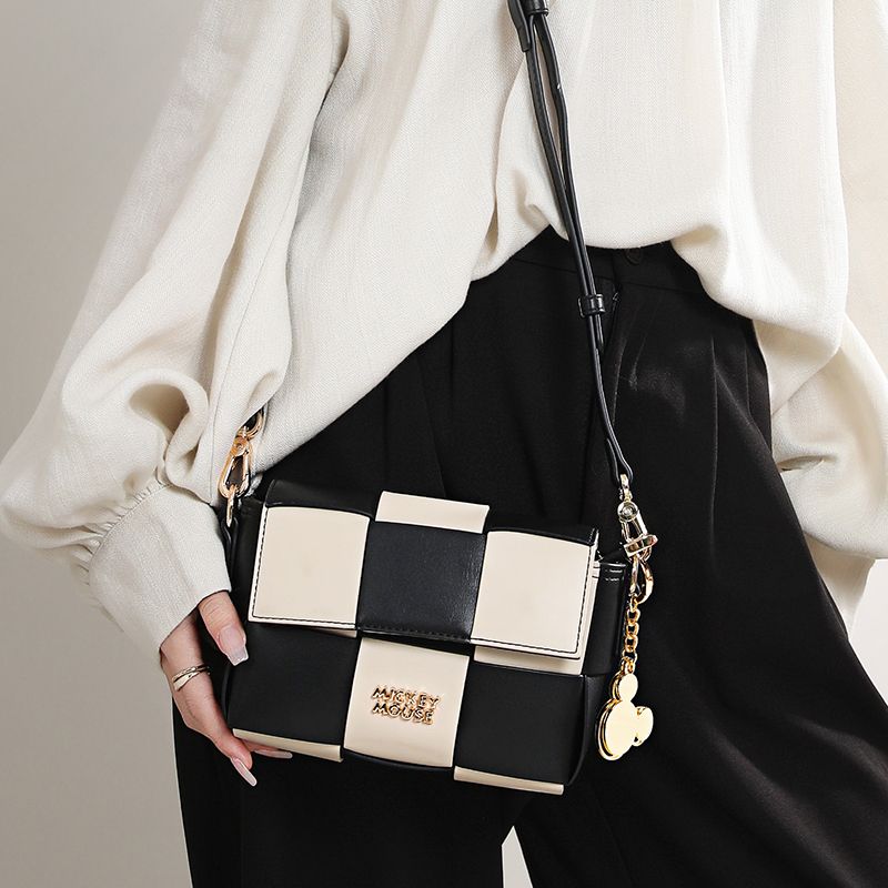 Megos: Disney - Mickey Mouse Checker Crossbody Bag