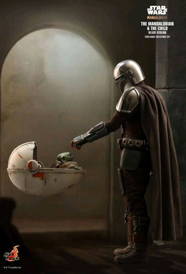 Star Wars: The Mandalorian - Mandalorian & The Child Deluxe 1:6 Scale 12
