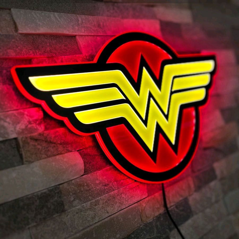 Wonder Woman - Logo Regular LED Wall Light