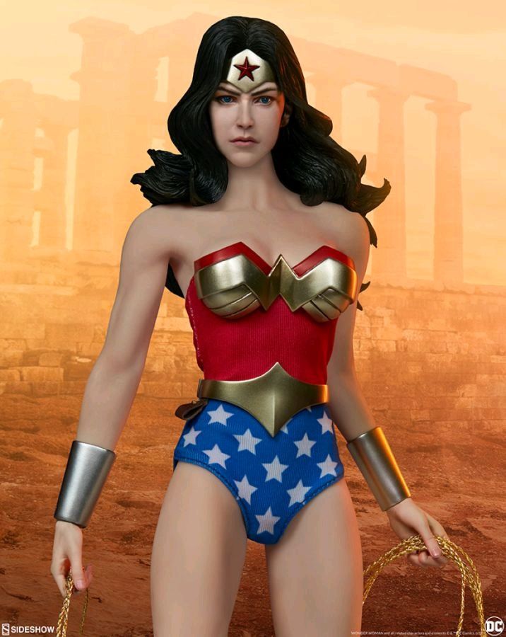 Wonder Woman - Wonder Woman Sixth Scale Figure