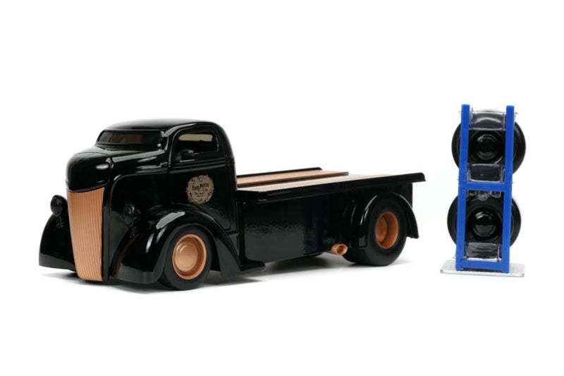 Just Trucks - Ford COE Flatbed 1947 Black 1:24 Scale Diecast Vehicle