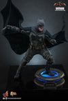 The Flash - Batman 1/6 Scale Collectible Action Figure