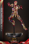 Iron Man 3 - Iron Man Mk 42 (2.0) Deluxe 1/6 Scale Collectable Action Figure