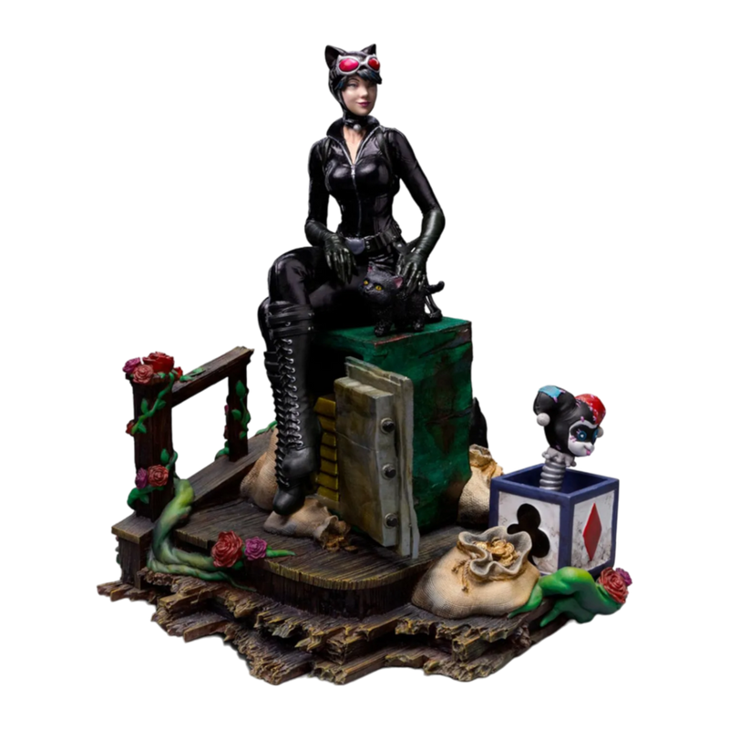 Batman - Catwoman (Gotham City Sirens) Deluxe 1/10 Scale Statue