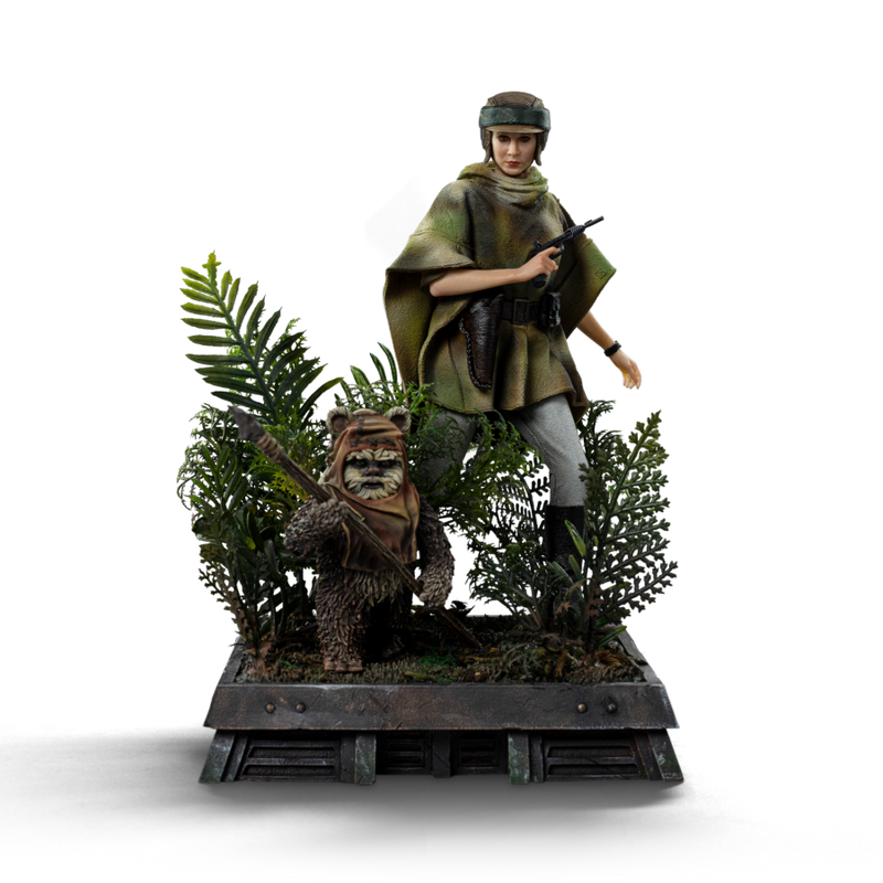 Star Wars - Leia and Wicket 1/10 Scale Statue