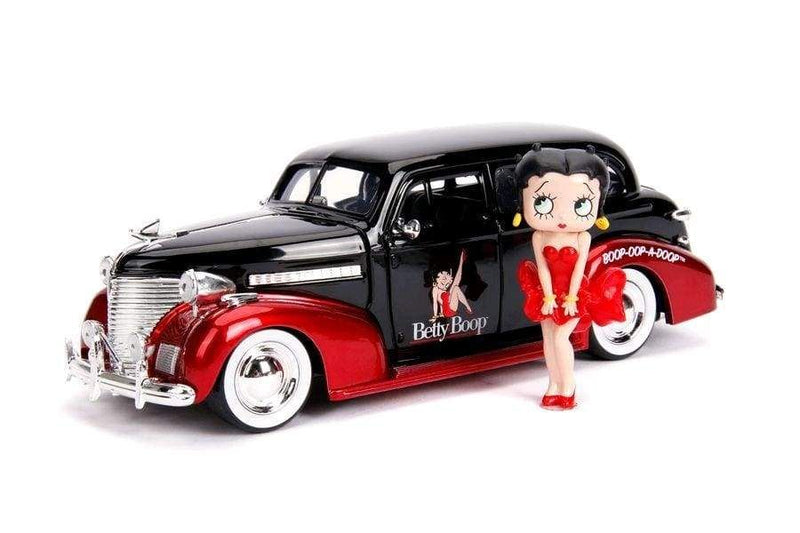 Image Betty Boop - 1939 Chevy Master Deluxe 1:24 with Figure Hollywood Ride