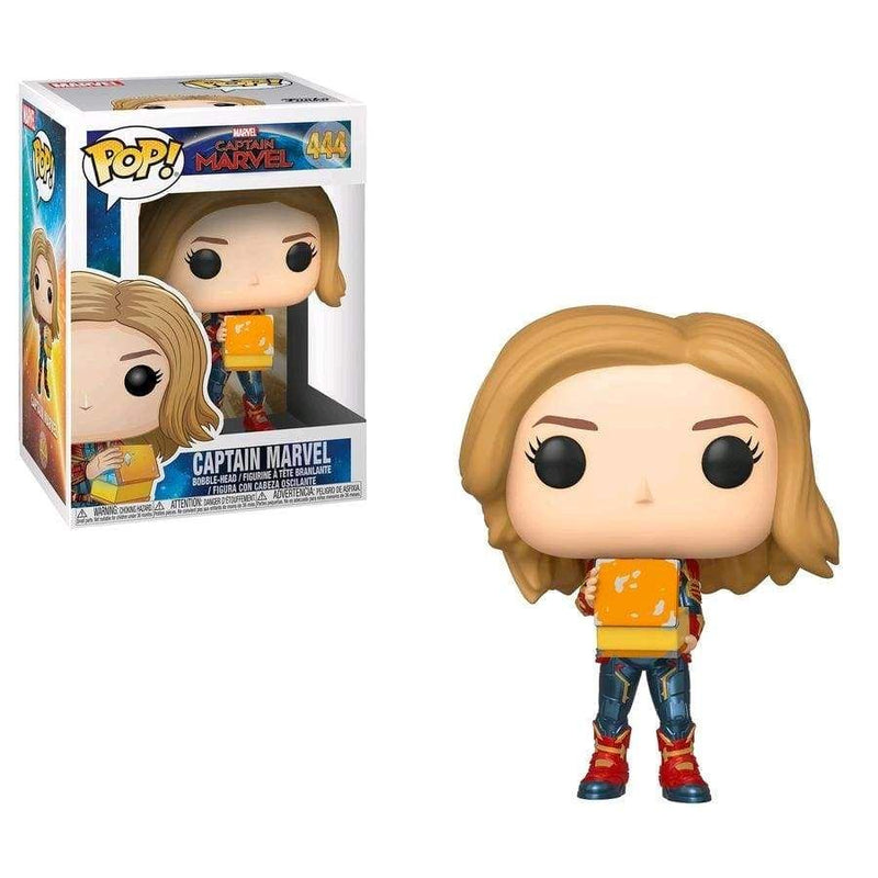 Image Captain Marvel - Captain Marvel with Tesseract Pop! Vinyl