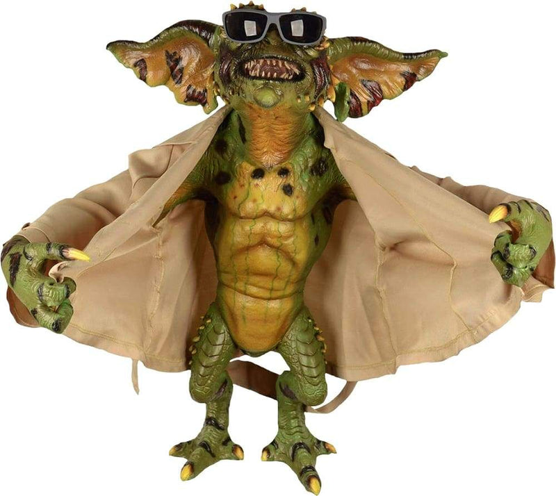 Image Gremlins 2 - Flasher Gremlin Stunt Puppet