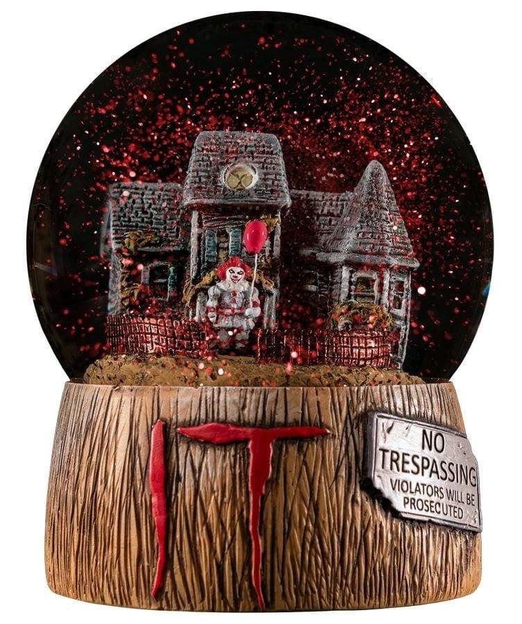 Image It (2017) - Pennywise with Balloon Snowglobe
