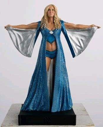Image WWE - Charlotte Flair 1:16 Scale Figure & Magazine