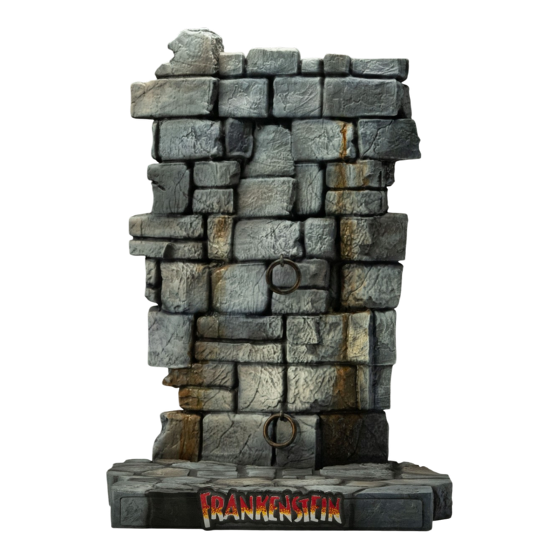 Universal Monsters - Frankensteins Castle Wall 1/6 Scale Diorama