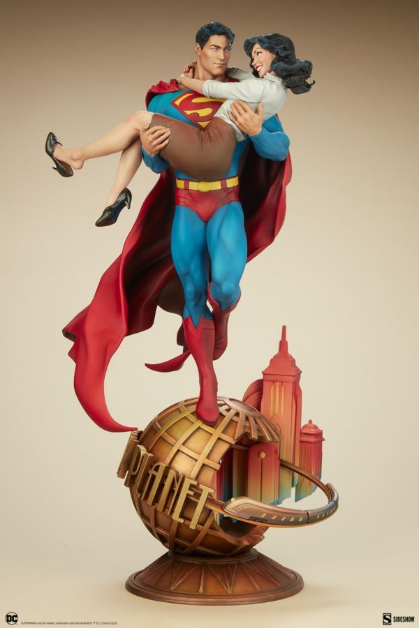 Superman - Superman & Lois Lane Diorama
