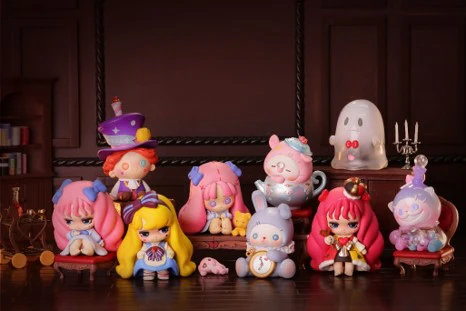 52 Toys: Lilith -  Midnight Tea Party 