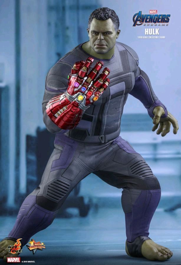 Avengers 4: Endgame - Smart Hulk 1/6th Scale  Premium Action Figure