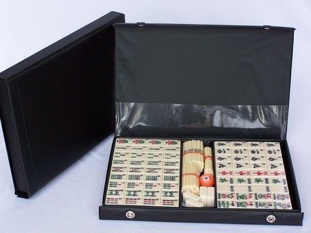 Mahjong Black Vinyl Case With Sticks 32cm