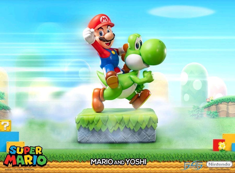 Super Mario - Mario & Yoshi Statue