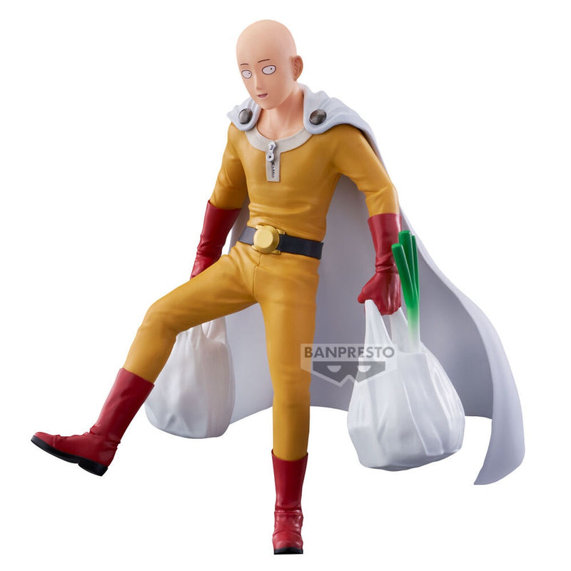 One-Punch Man - One Punch Life Saitama Figure